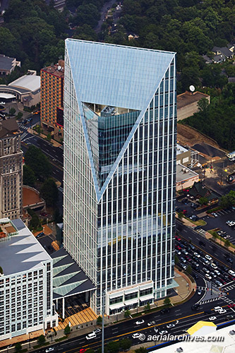 © aerialarchives.com aerial photograph Terminus 100 Office Tower, Atlanta, Georgia  AHLB5275 BARGYP