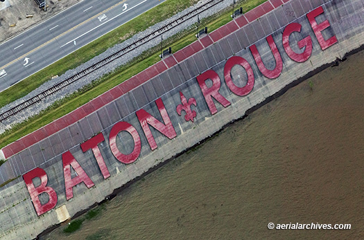 © aerialarchives.com Baton Rouge Mississippi waterfront aerial photograph, AHLB5300, B49B5W