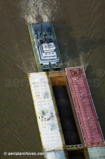 © aerialarchives.com  aerial photograph barges on the Mississippi river at Baton Rouge AHLB5301, B4MCXM