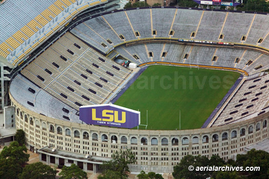 © aerialarchives.com  aerial photograph Louisiana State University AHLB5312, B4M1D3