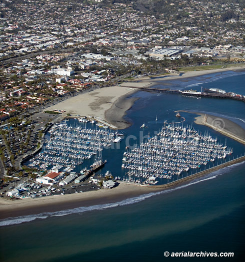 aerial photograph of Santa Barabara marina, © aerialarchives.com
AHLB5440 