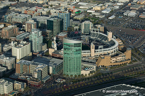 © aerialarchives.com, Petco Park open air ballpark San Diego California
aerial photography, AHLB6901 C0W6BX