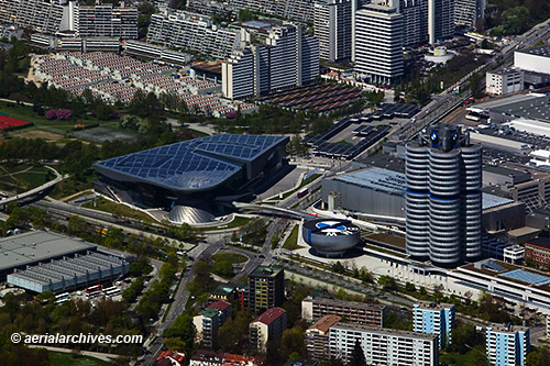 © aerialarchives.com,  Luftbild  BMW Hauptverwaltung, Mnchen Deutschland, AHLB7591, C1D1R2