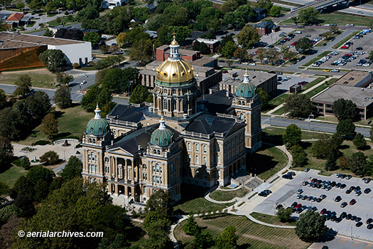 © aerialarchives.com Iowa State Capitol Des Moines,  aerial photograph,
AHLB9370