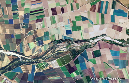 © aerialarchives.com aerial map of the Salinas river
AHLV2042